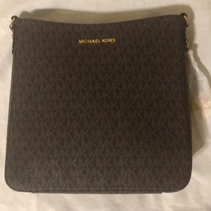 Michael Kors Jet Set Travel